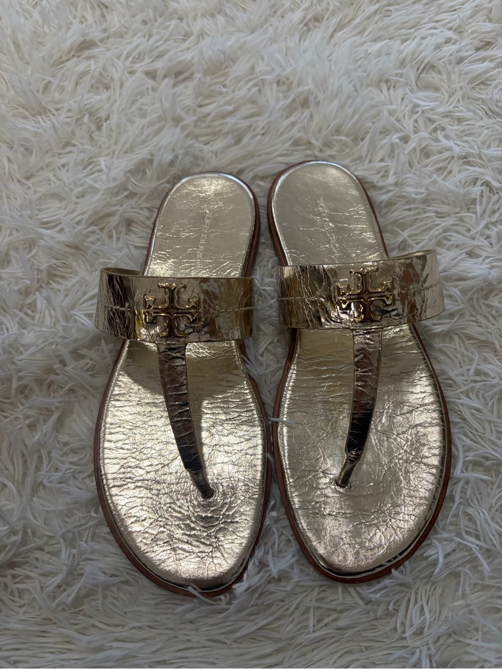 Tory Burch Mini Everly Flat Sandal - Size 6.5 - Metallic Crinkle